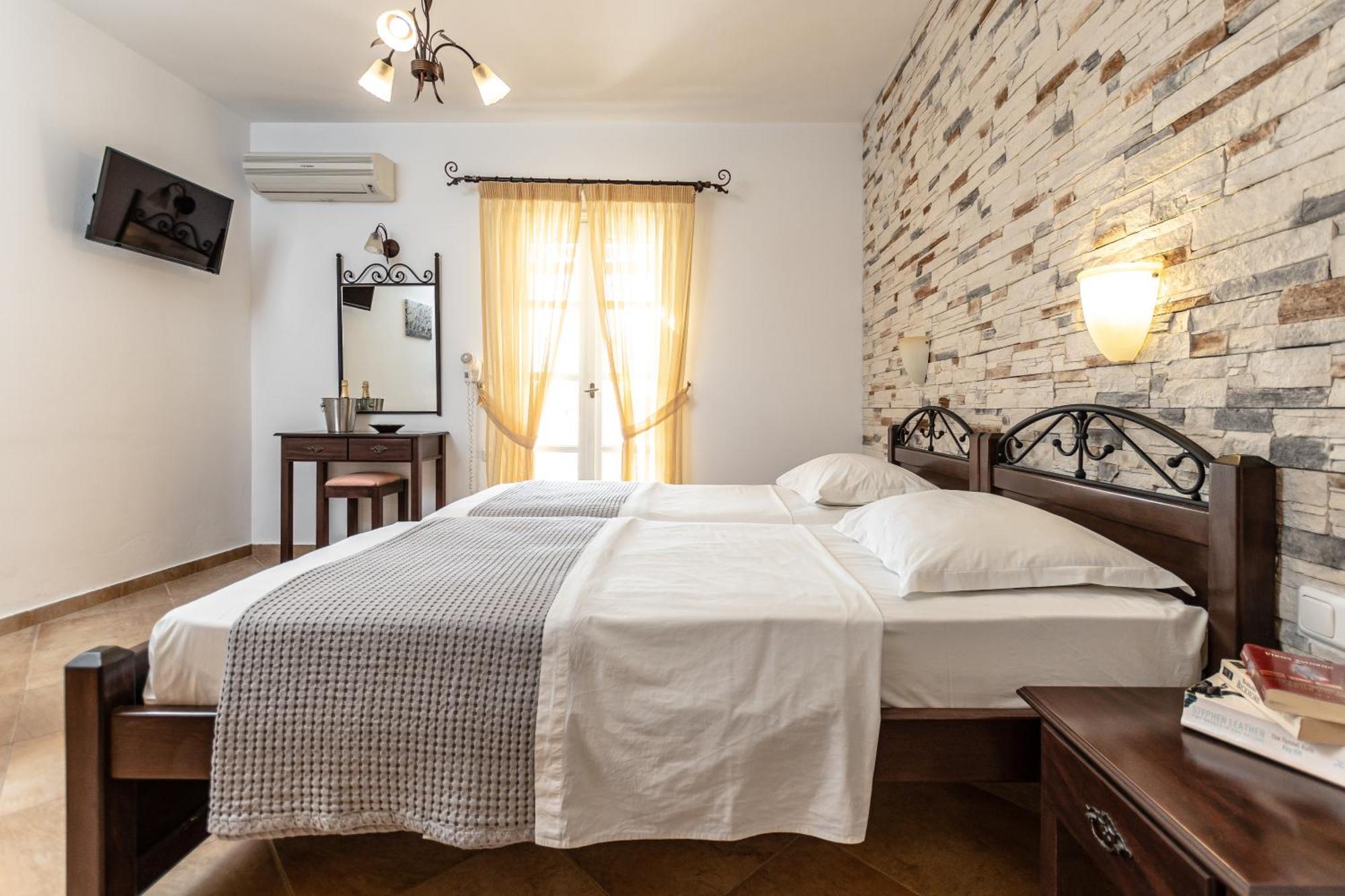 Annita'S Village Hotel Agia Anna  Exterior photo